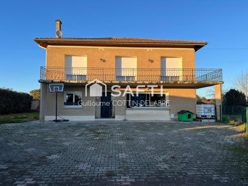 Maison - 242 m² - 6 pièces