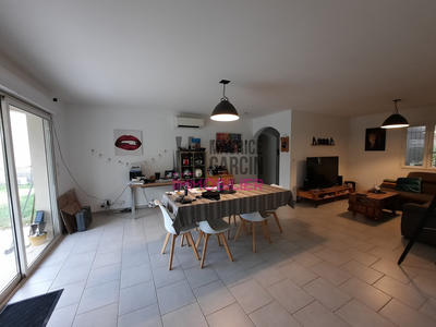 Maison - 98 m² - 4 pièces