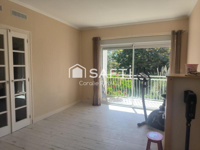 Maison - 160 m² - 9 pièces