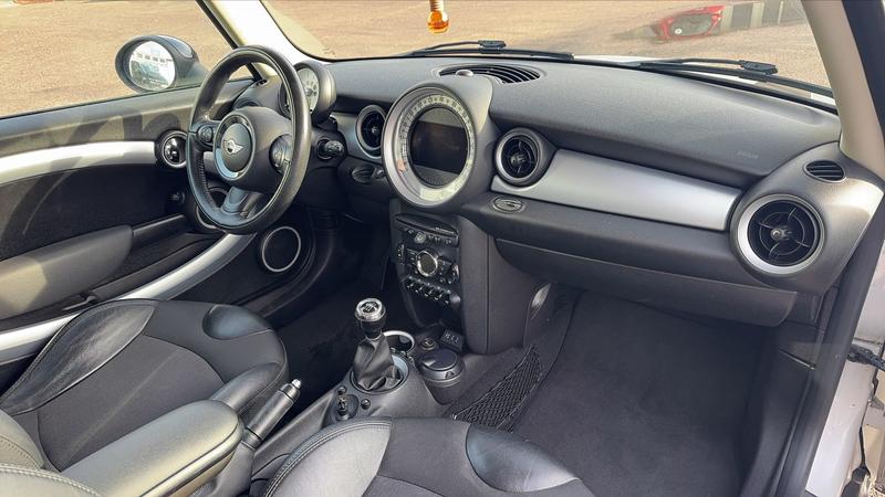 Mini Mini r56 1.6 Cooper d 110 Pack Chili