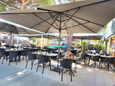 Fonds de commerce - Magasins - 142 m²