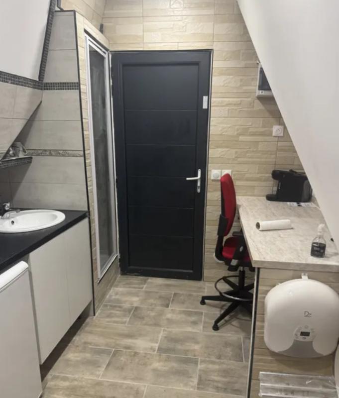 Studio - 15 m² - 1 pièce