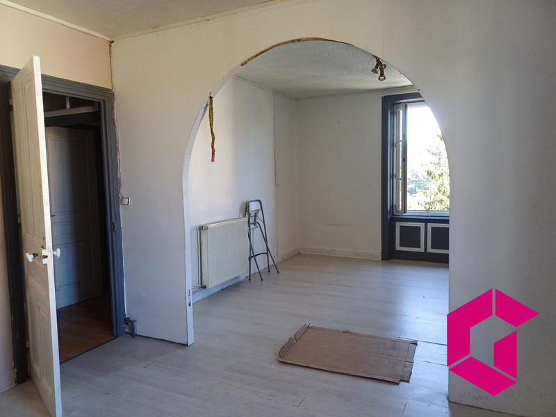 Maison - 192 m² - 9 pièces