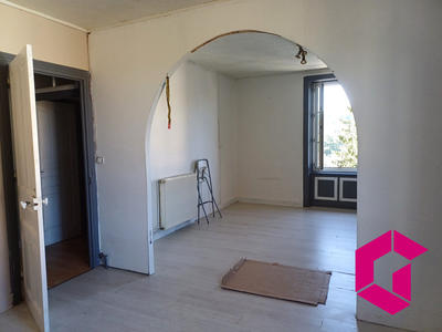 Maison - 192 m² - 9 pièces