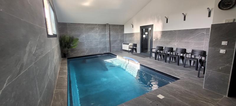 Maison de domaine - 363 m² - 12 pièces