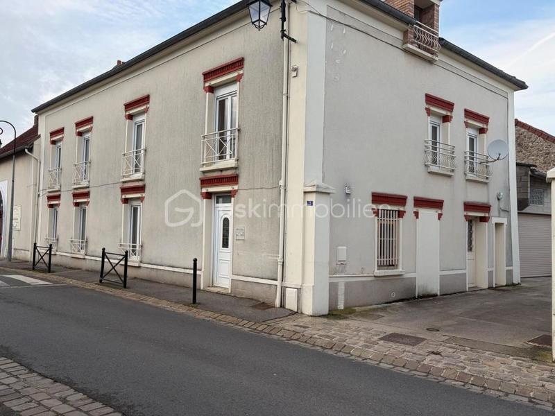 Immeuble - 267 m² - 12 pièces