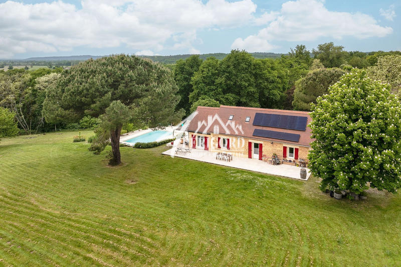 Maison ancienne - 173 m² - 8 pièces