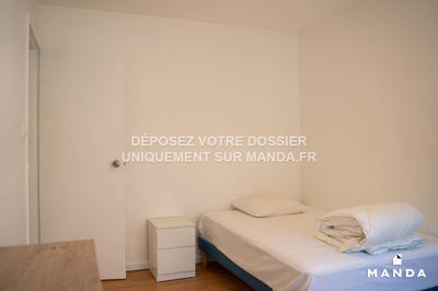 Chambre - 10 m² - 4 pièces