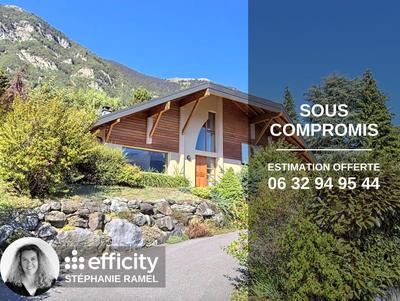 Maison - 143 m² - 6 pièces