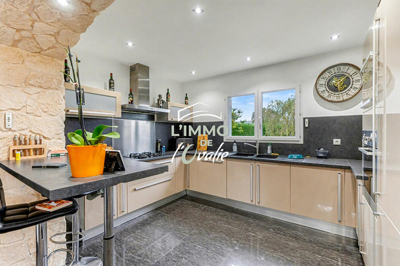 Maison - 170 m² - 5 pièces