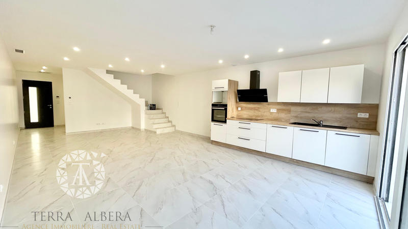 Maison - 101 m² - 4 pièces