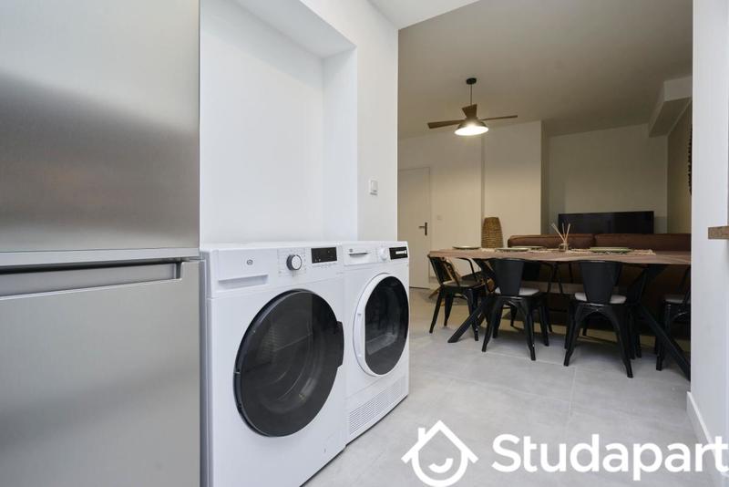 Chambre - 11 m² - 1 pièce