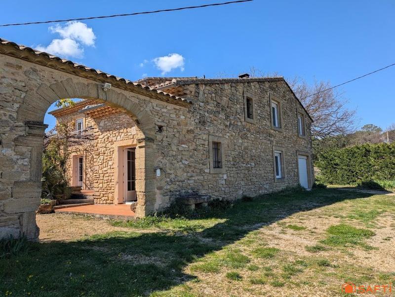 Maison - 219 m² - 6 pièces