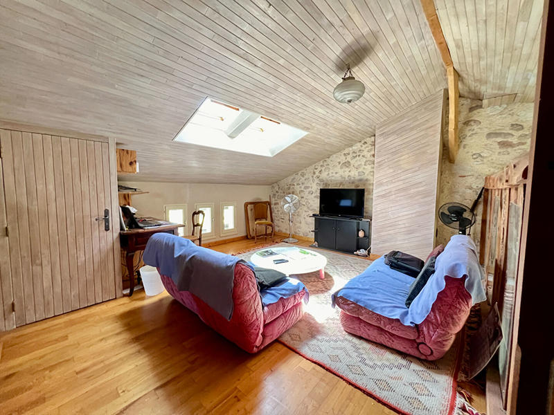 Maison - 160 m² - 7 pièces