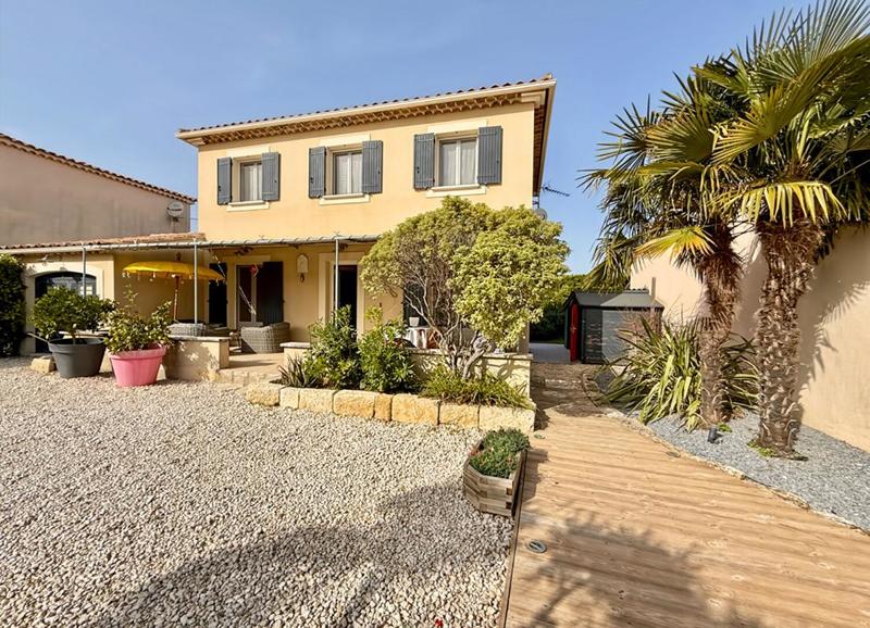 Maison - 95 m² - 4 pièces