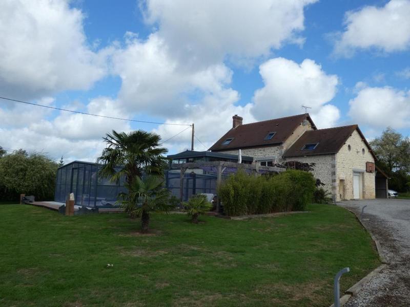 Maison en pierre - 186 m² - 6 pièces