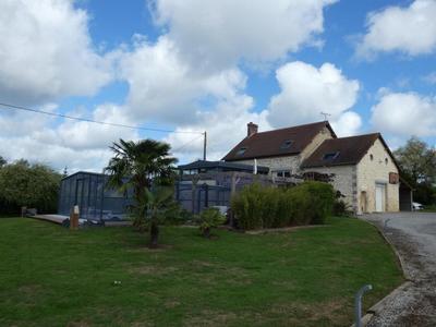 Maison en pierre - 186 m² - 6 pièces