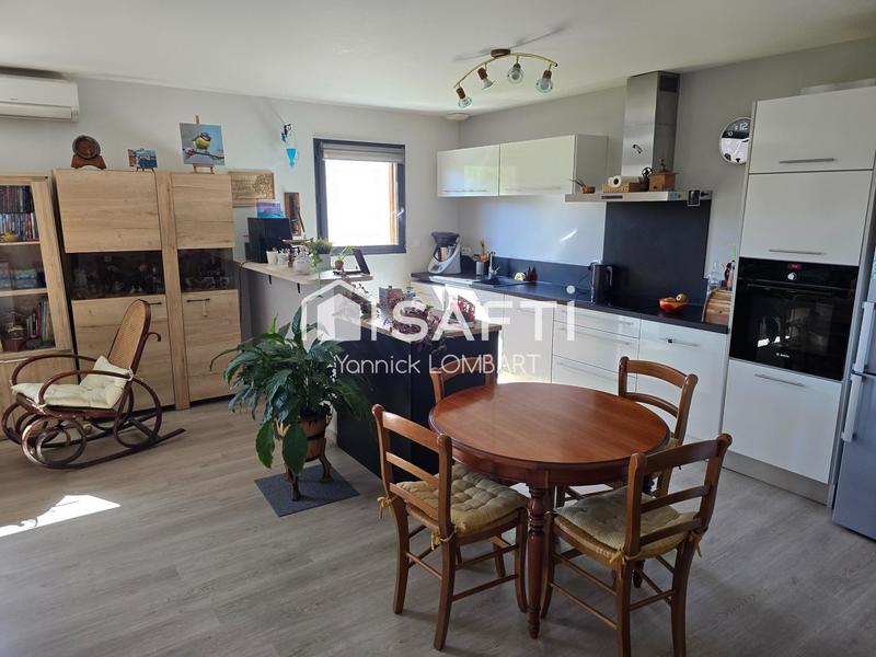 Maison - 90 m² - 4 pièces