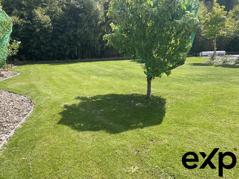 Maison - 252 m² - 9 pièces