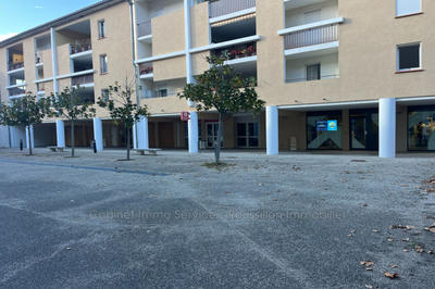 Local commercial - 128 m²
