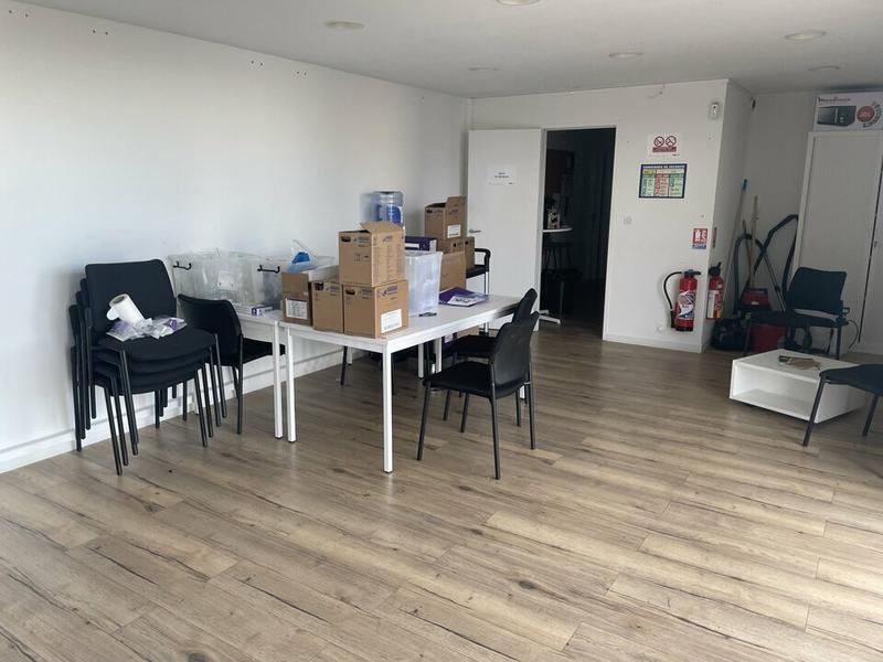 Local d'activité / Entrepôt - 180 m²