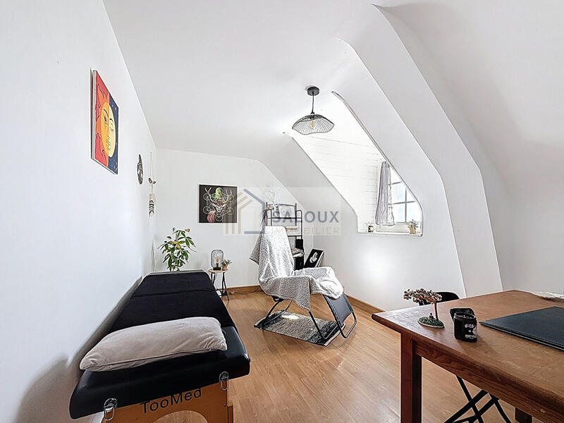 Maison - 91 m² - 5 pièces