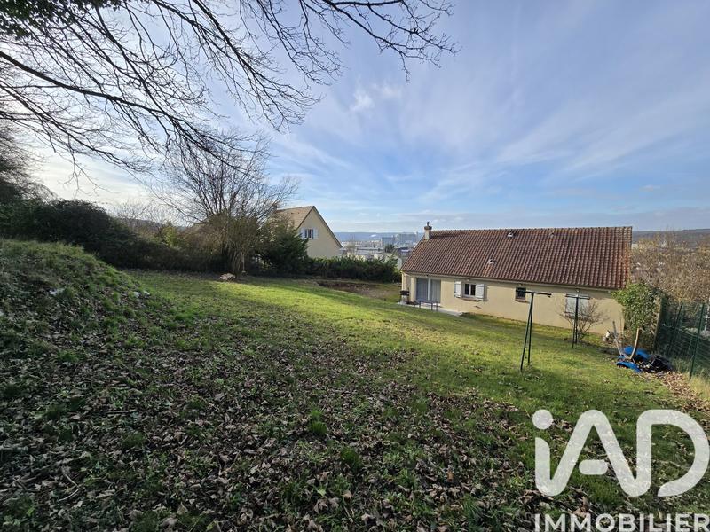 Maison - 98 m² - 6 pièces