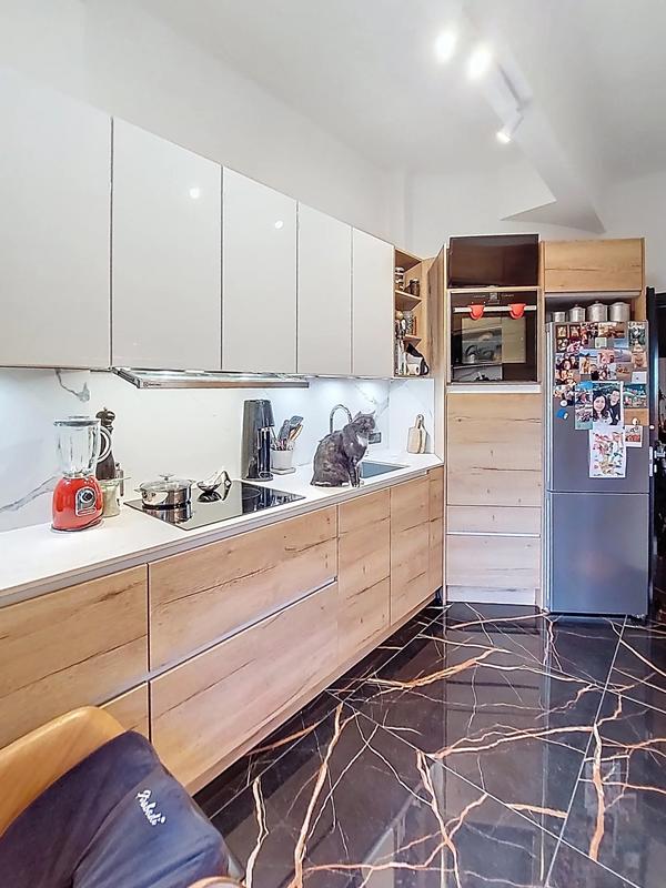 Appartement - 110 m² - 4 pièces