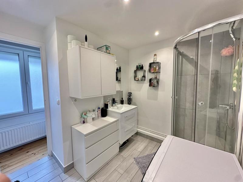 Immeuble - 90 m² - 4 pièces