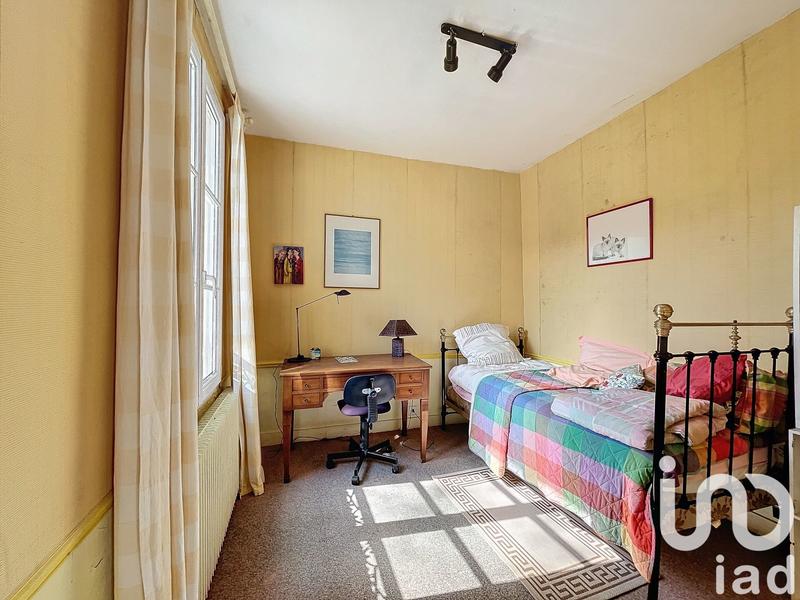 Maison - 325 m² - 12 pièces