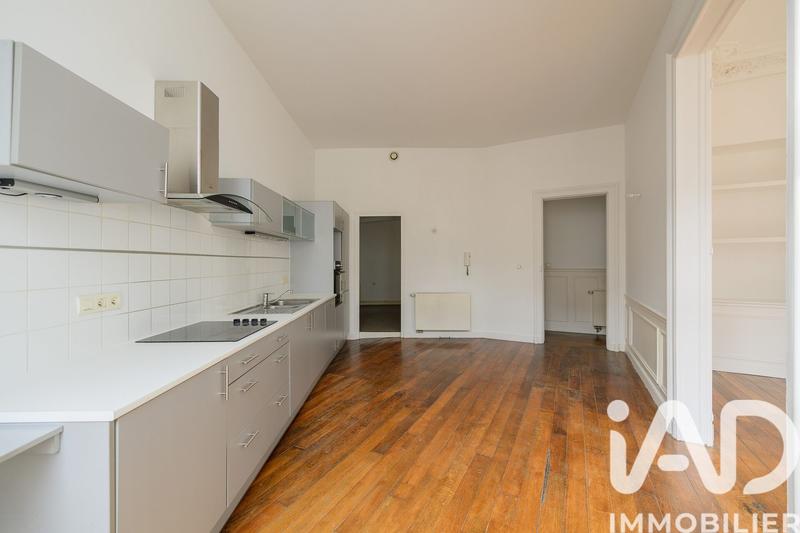 Appartement - 146 m² - 6 pièces