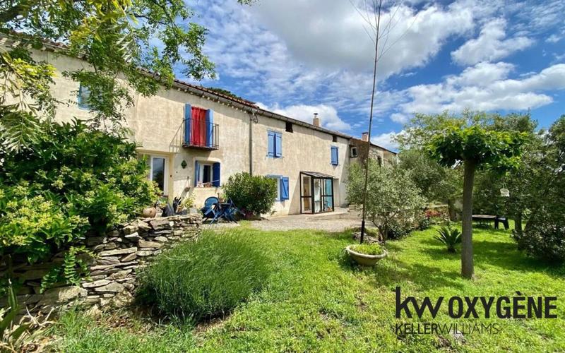 Mas - 200 m² - 8 pièces