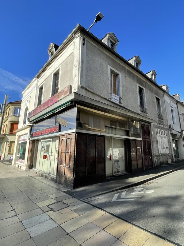 Appartement - 120 m² - 8 pièces