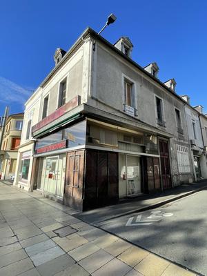 Appartement - 120 m² - 8 pièces