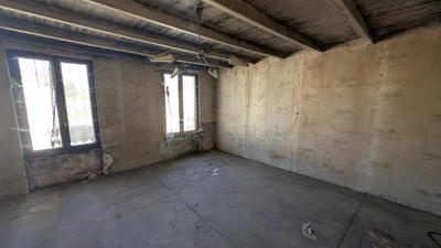 Maison - 280 m² - 6 pièces