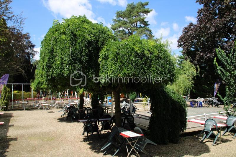 Demeure - 750 m² - 10 pièces