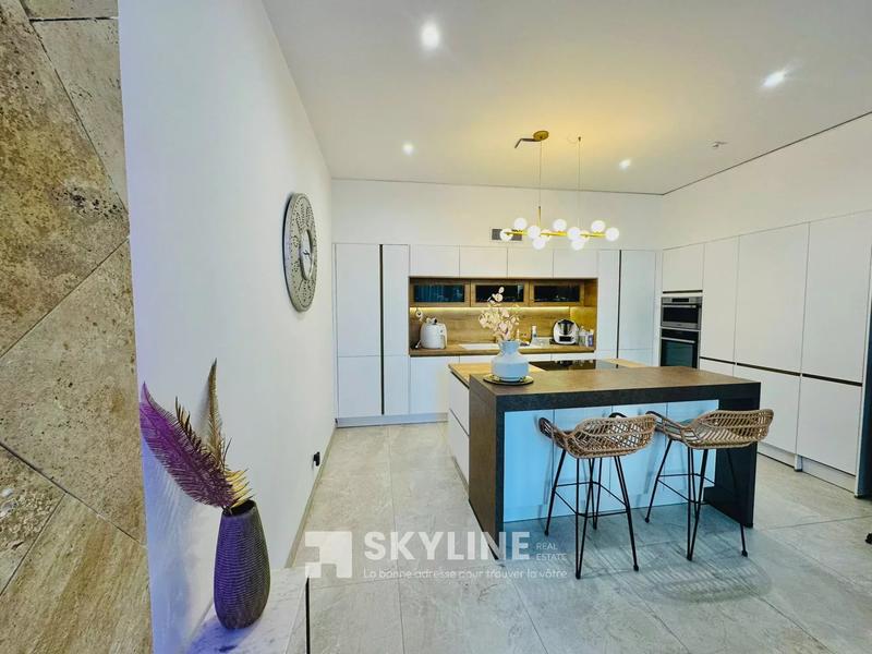 Maison - 107 m² - 4 pièces