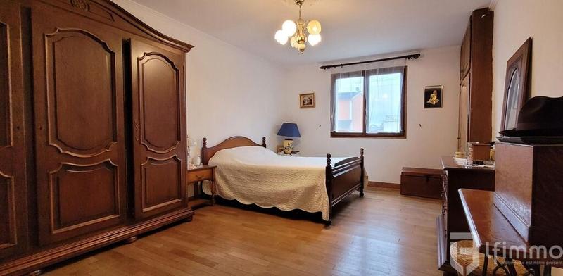 Maison - 200 m² - 7 pièces