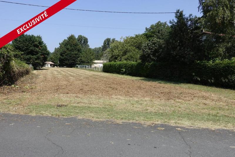 Terrain constructible - 1 675 m²