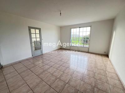 Maison - 94 m² - 4 pièces