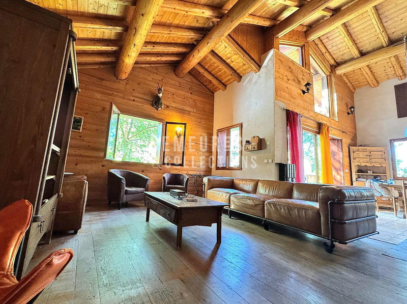 Maison - 171 m² - 8 pièces