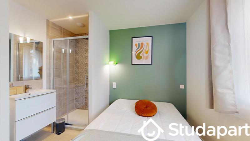 Chambre - 11 m² - 1 pièce