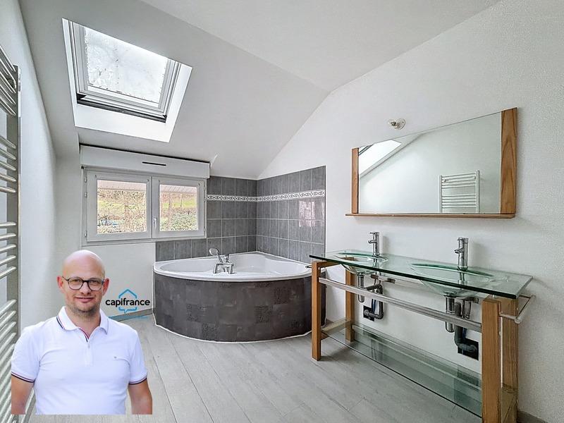 Appartement - 102 m² - 4 pièces