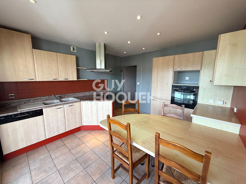 Appartement - 109 m² - 6 pièces