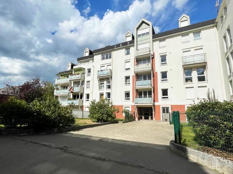 Appartement - 104 m² - 5 pièces