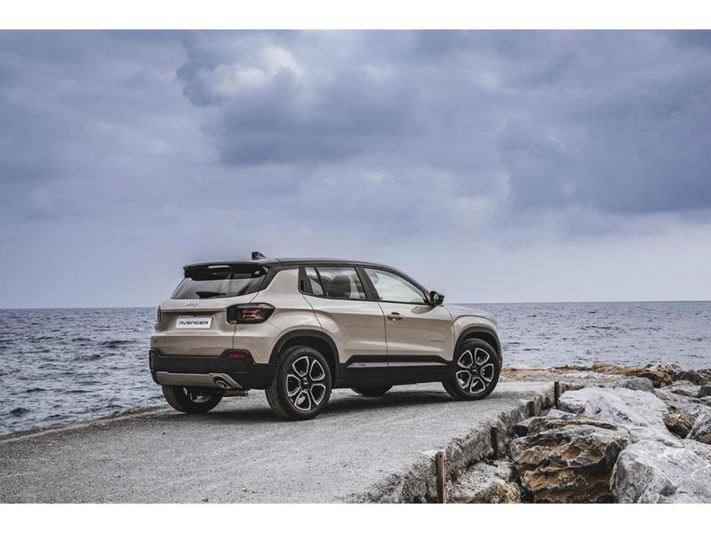 Jeep Avenger Summit 1.2 Hybrid 110 Dcs6 Pk Cuir Premium Toit Ouvrant