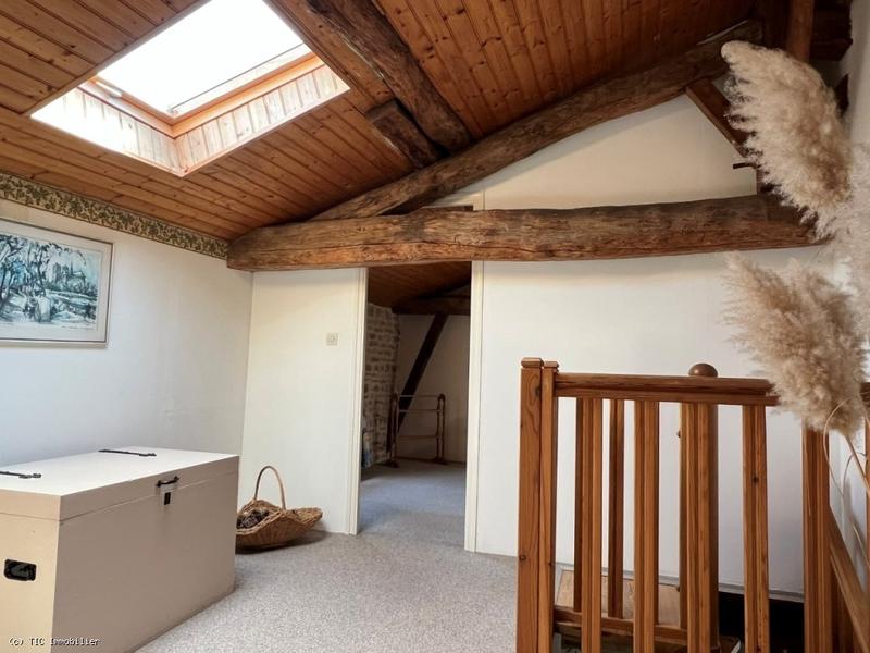 Maison en pierre - 147 m² - 5 pièces