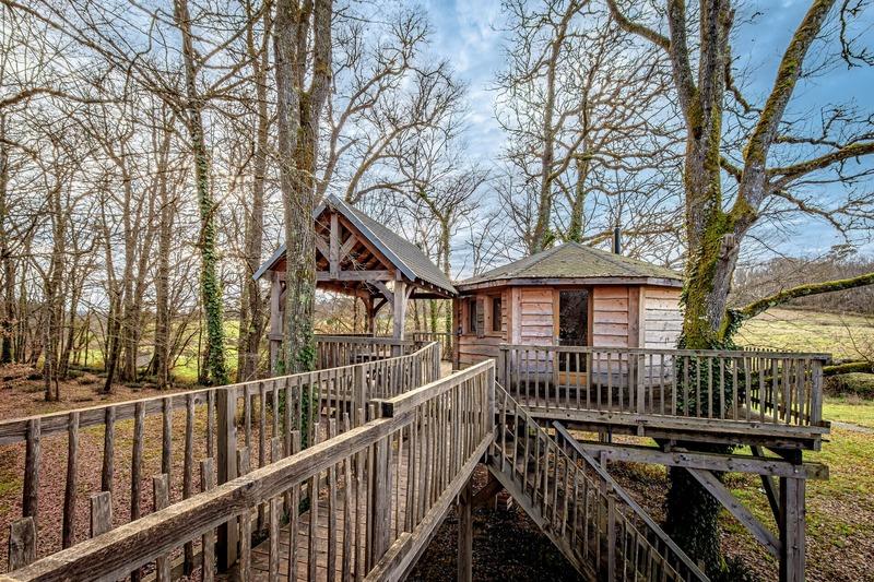 Propriété - 564 m² - 16 pièces