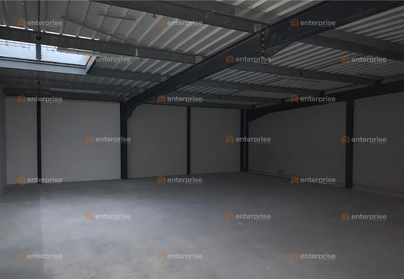 Local d'activité / Entrepôt - 500 m²