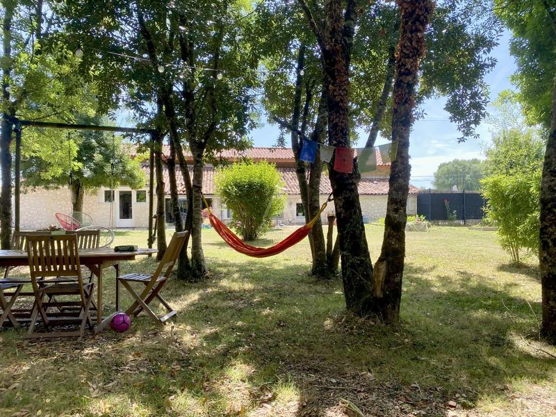 Maison de village - 300 m² - 8 pièces